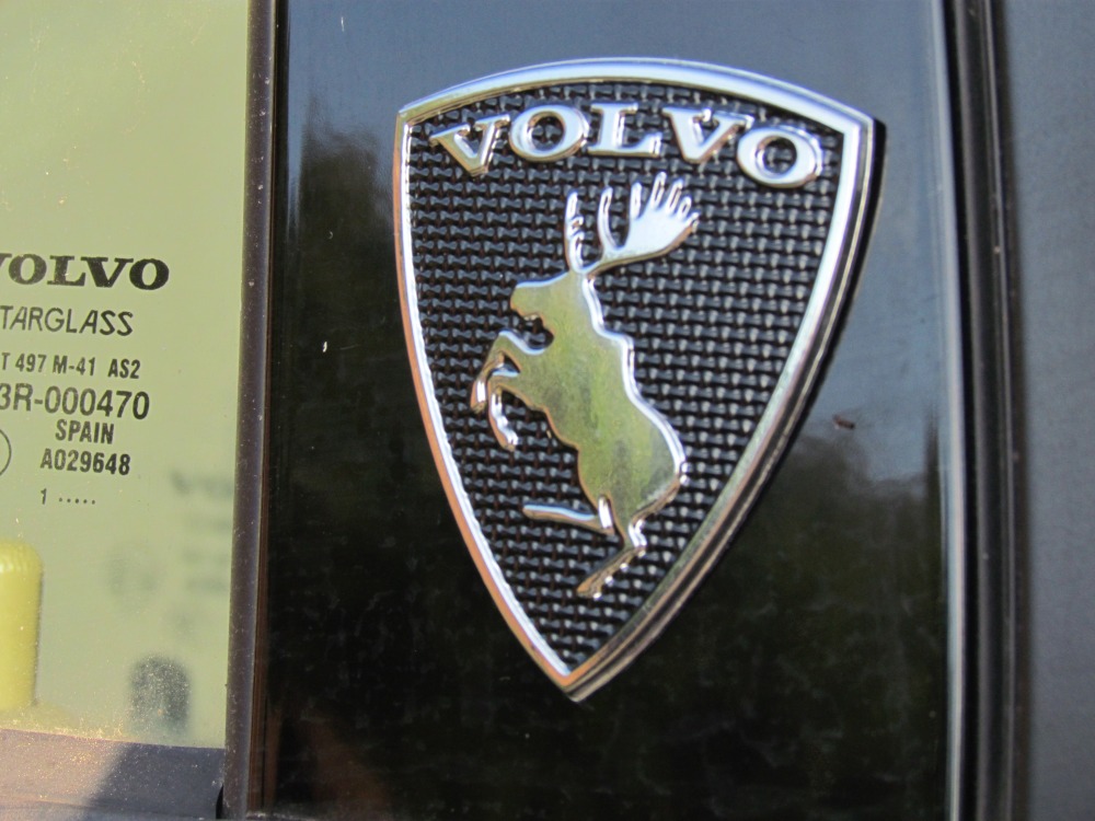 вольво лось наклейки